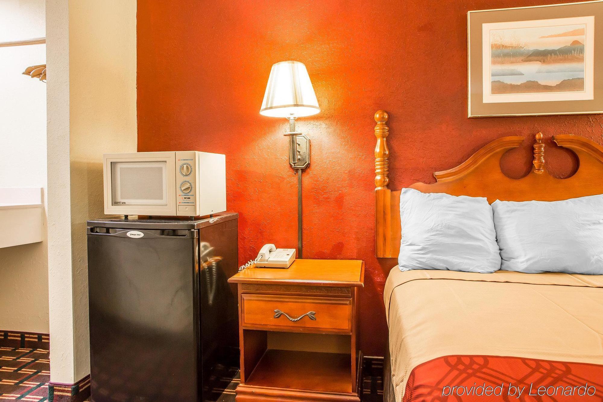 Rodeway Inn Montpelier Екстер'єр фото