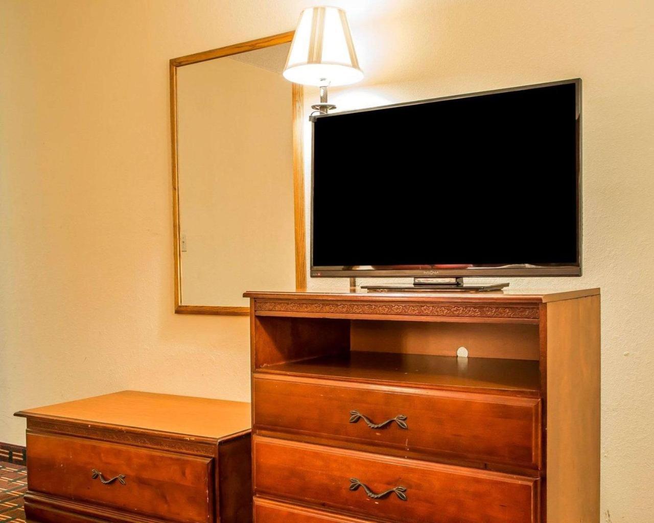 Rodeway Inn Montpelier Екстер'єр фото