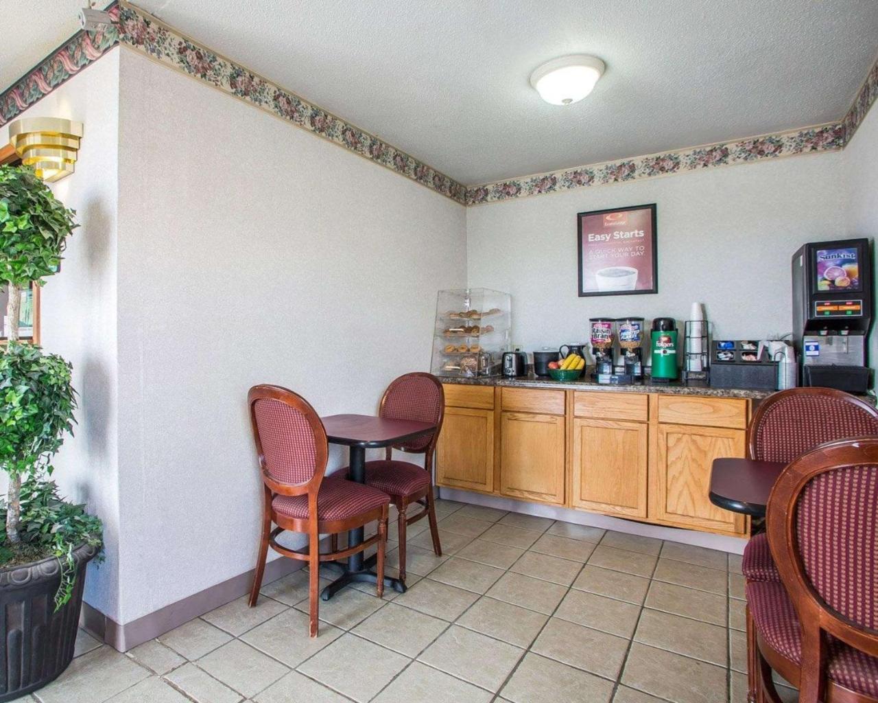 Rodeway Inn Montpelier Екстер'єр фото