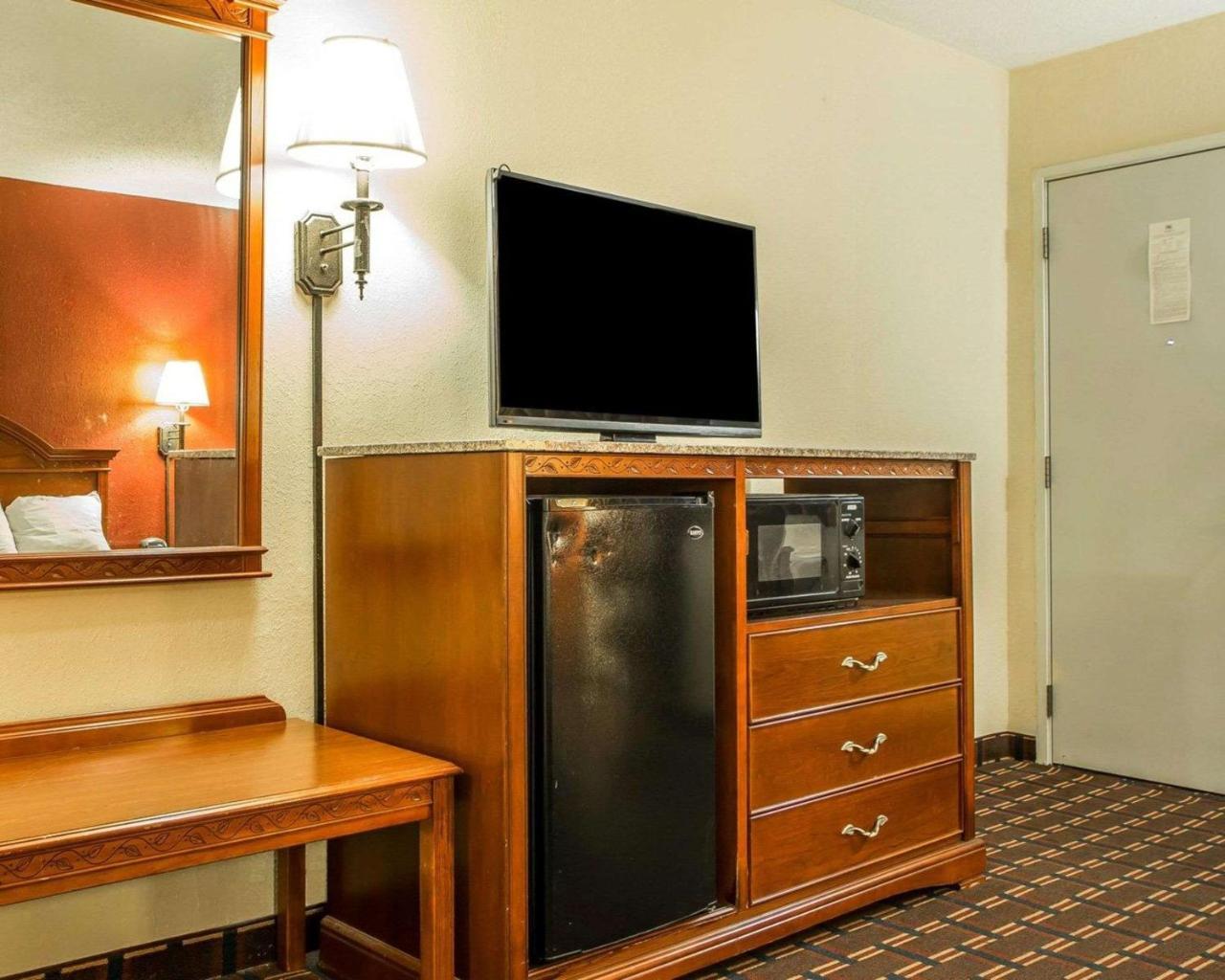 Rodeway Inn Montpelier Екстер'єр фото
